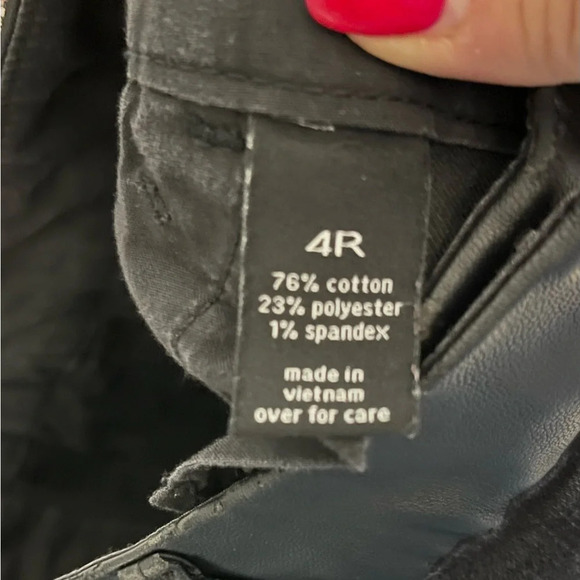 The limited Denim fit and flare 678
size 4 - Picture 8 of 11